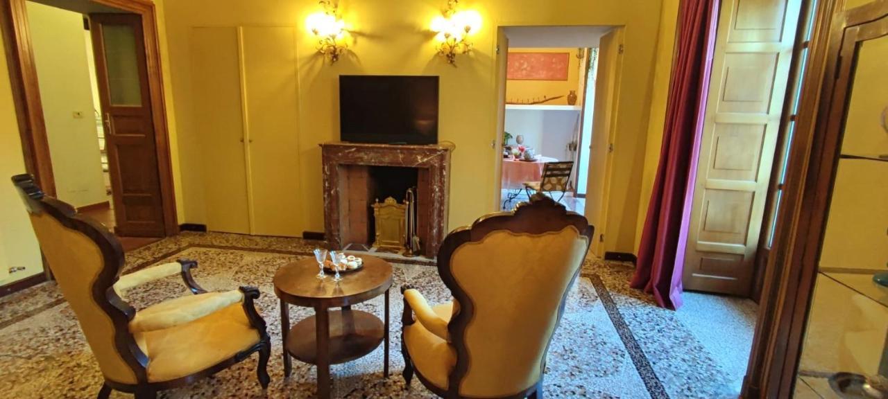 Aedel Lxr Apartment Turin Bagian luar foto